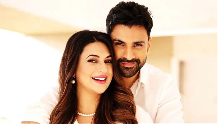 ​বিয়ের ১০ বছর পর যমজ সন্তানের মা হলেন দিব্যাঙ্কা ত্রিপাঠী