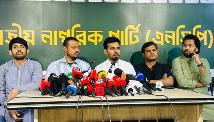 বাণিজ্যচুক্তি সম্পর্কে জানত না এনসিপি: আসিফ মাহমুদ