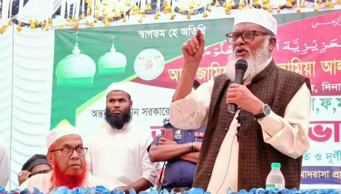 ​যারা দেশের টাকা বিদেশে পাচার করে তারা দেশপ্রেমিক নয় : ধর্ম উপদেষ্টা