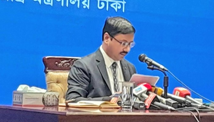 ​দিল্লি থেকে শেখ হাসিনার বিবৃতি, ভালো চোখে দেখছে না ঢাকা