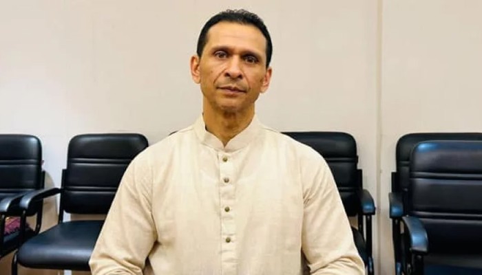 ​ঝাঁটাপেটা খেয়ে পালিয়ে দেশ ধ্বংসের ষড়যন্ত্র করছে: সোহেল তাজ