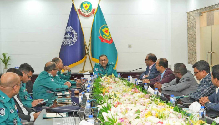 সাবেক ওসি পালিয়ে সম্ভবত ইন্ডিয়া গেছেন: ডিএমপি কমিশনার