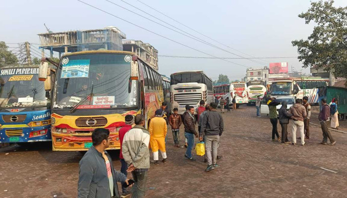 দক্ষিণ-পশ্চিমাঞ্চলের ১৫টি রুটে বাস চলাচল বন্ধ