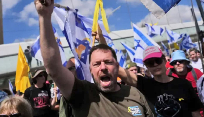 ​ইসরায়েলে নেতানিয়াহুর বিরুদ্ধে হাজারো মানুষের বিক্ষোভ