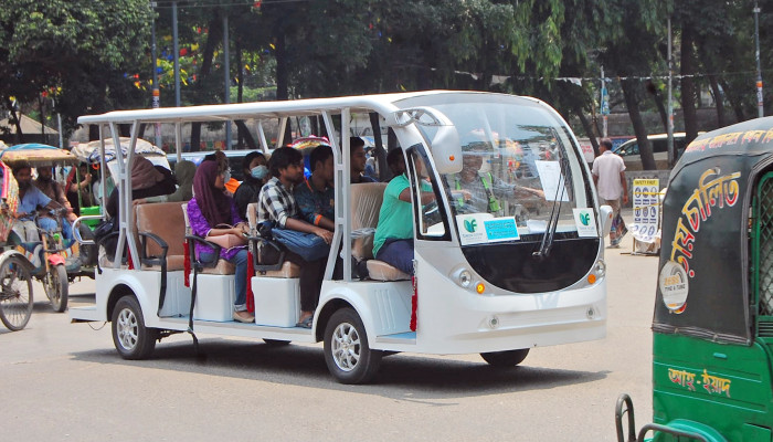 ​ঢাবিতে পরীক্ষামূলক শাটল সার্ভিস চালু