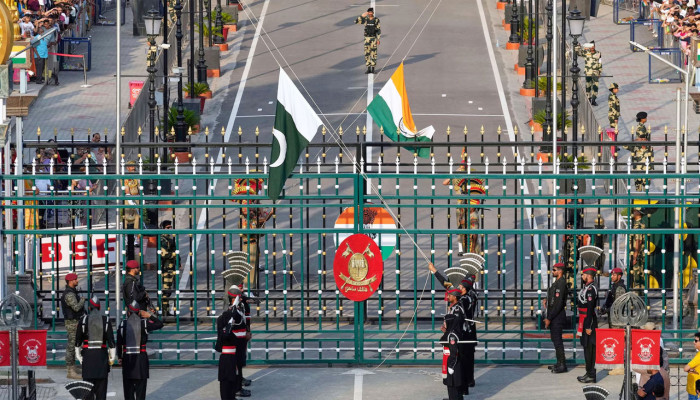 ​যুদ্ধবিরতির মেয়াদ বাড়াল ভারত-পাকিস্তান