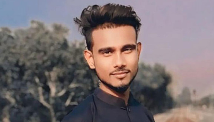 ​জামাইয়ের সন্ধানে শাশুড়ির পুরস্কার ঘোষণা