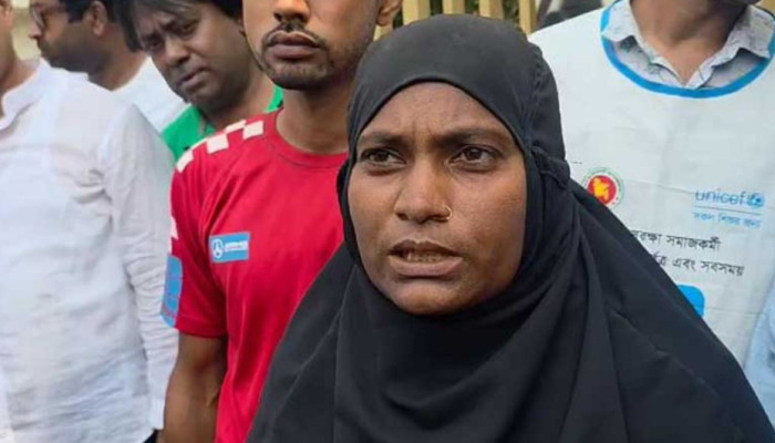 ​তিন আসামির খালাসের রায়ে ক্ষুব্ধ আছিয়ার মা