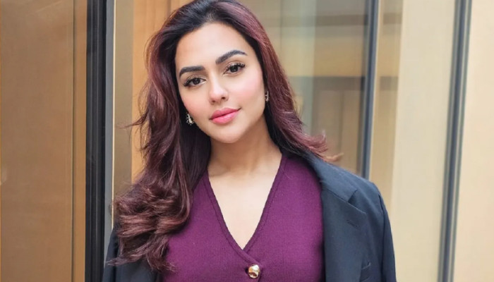 ​ডিবি কার্যালয়ে জিজ্ঞাসাবাদ চলছে নুসরাত ফারিয়ার