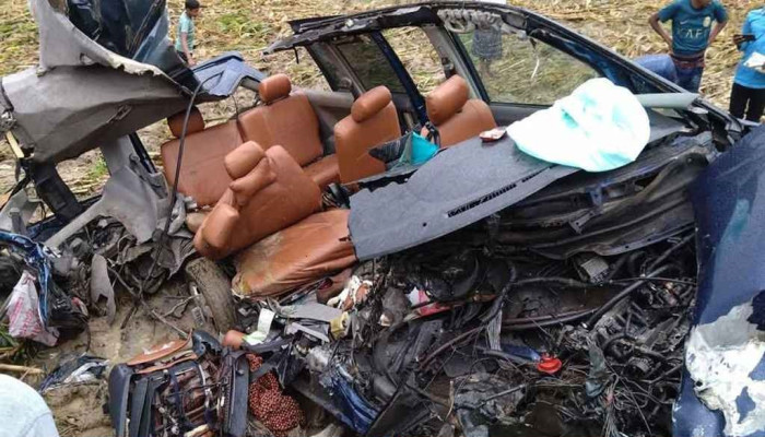 একই অফিসের ৩ কর্মকর্তাসহ নিহত চার