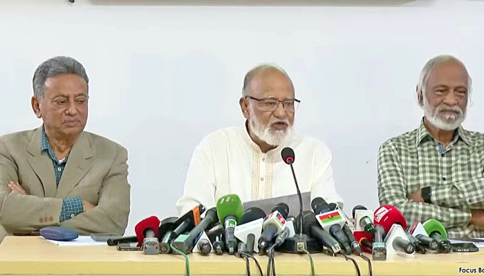 ​তিন উপদেষ্টার অব্যাহতি চায় বিএনপি