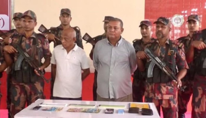 ​সেনাপ্রধানের নাম ভাঙিয়ে টাকা হাতিয়ে নেওয়ার চেষ্টা