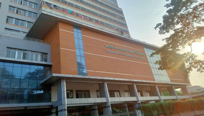 ​বাড্ডায় বিস্ফোরণ: একে একে মারা গেলেন ৪ জন