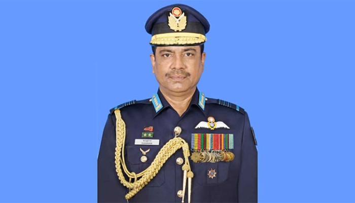 ​বিমান বাহিনীর সাবেক প্রধান হান্নান ও পরিবারের ৩৮ ব্যাংক হিসাব অবরুদ্ধ