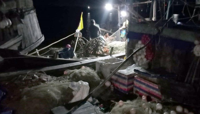 জরিমানা-মুচলেকা দিয়ে ছাড়া পেলেন  ২৭ জেলে