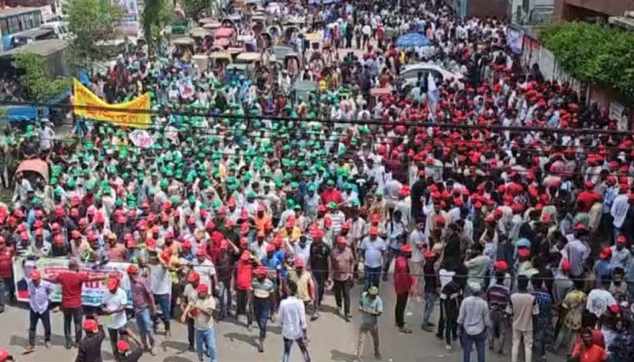 ঢাকায় বিএনপির ‘তারুণ্যের সমাবেশে’ নেতাকর্মীদের ঢল
