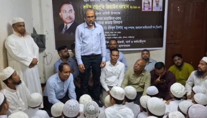 ​বাংলাদেশ কাঙ্খিত গণতন্ত্র ফিরে পায়নি : ডা. রফিক