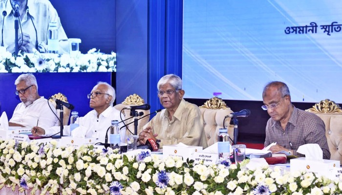 এবারের বাজেট জন ও ব্যবসাবান্ধব : অর্থ উপদেষ্টা