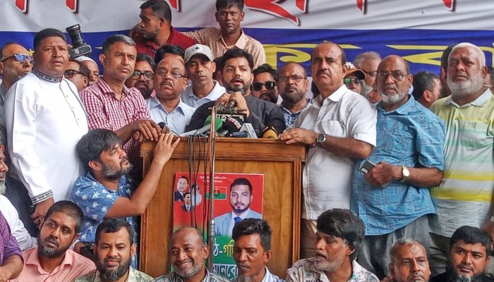 ​ভোটারদের নিয়ে নিজেই শপথ পড়ার ঘোষণা ইশরাকের