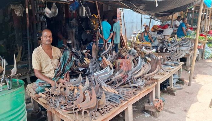 রূপ বদলেছে কামারপট্টির