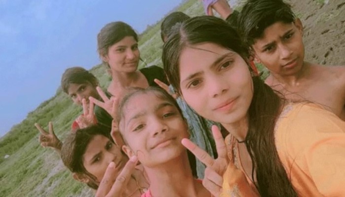 ​রিলস বানাতে গিয়ে যমুনায় ৬ কিশোরীর সলিল সমাধি