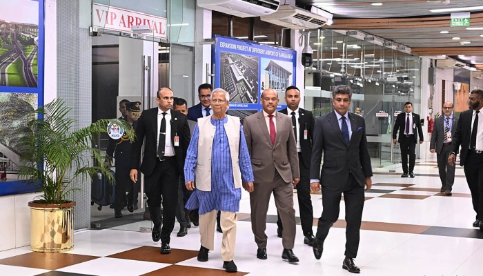 ​যুক্তরাজ্যের পথে প্রধান উপদেষ্টা