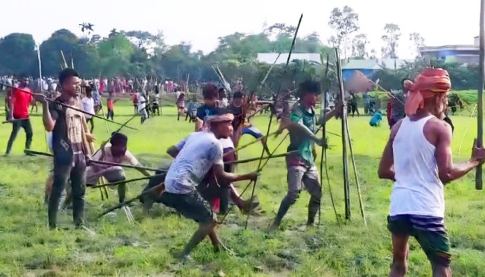 ​জমি থেকে শসা খাওয়াকে কেন্দ্র করে সংঘর্ষ, আহত শতাধিক