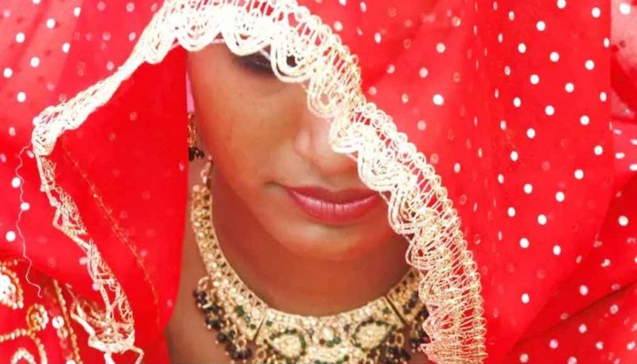 ​যৌতুক হিসেবে পুত্রবধূর কিডনি চাইলেন শ্বশুর-শাশুড়ি