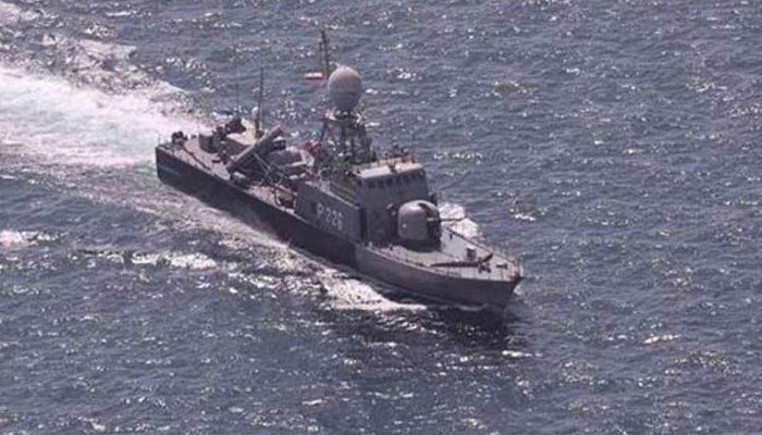 সাগরে ব্রিটিশ যুদ্ধজাহাজ ঠেকিয়ে দিলো ইরান