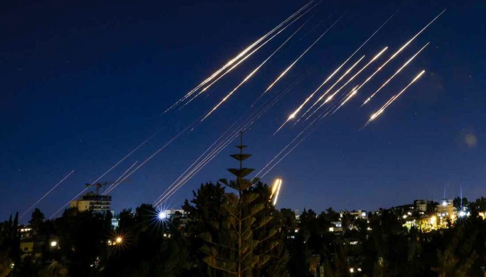 ইসরায়েলের আকাশ পূর্ণ নিয়ন্ত্রণে নেওয়ার দাবি ইরানের