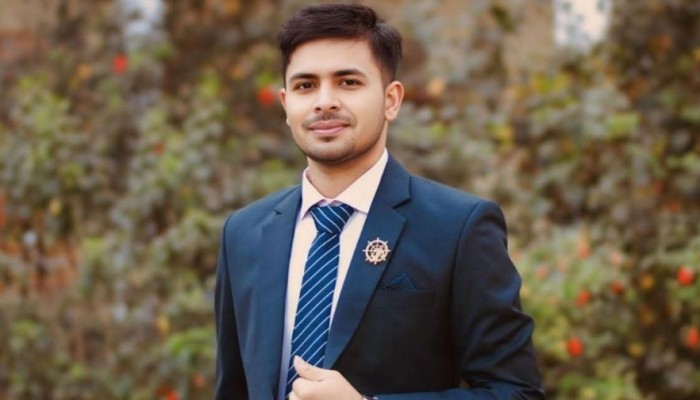 ​বান্ধবীকে নিয়ে হলে রাত্রিযাপন রাবি শিক্ষার্থীর