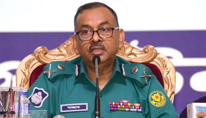 ​দেশে কোনো জঙ্গি নেই, আছে ছিনতাইকারী : ডিএমপি কমিশনার