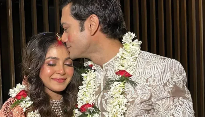 ​এপ্রিলে বিয়ে, জুলাইয়ে বিচ্ছেদ?