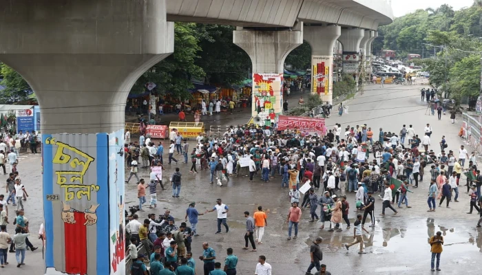 আন্দোলনে অটল জুলাইযোদ্ধারা