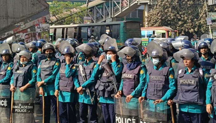 ​শাহবাগ–শহীদ মিনার এলাকায় কঠোর নিরাপত্তা