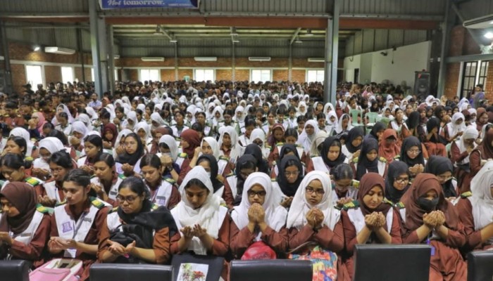 ​মাইলস্টোন খুলল সীমিত পরিসরে, দোয়া মাহফিলে নিহতদের স্মরণ