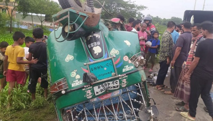 ​বিজয়নগরে ত্রিমুখী সংঘর্ষে নিহত ৪