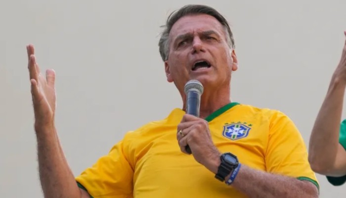 ব্রাজিলের সাবেক প্রেসিডেন্ট বলসোনারোকে গৃহবন্দির নির্দেশ
