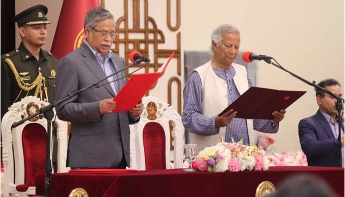 ​অন্তর্বর্তীকালীন সরকারের এক বছর