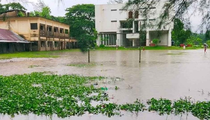 ​১৭৭ বিদ্যালয় প্রাঙ্গণে পানি, ব্যাহত শিক্ষা কার্যক্রম