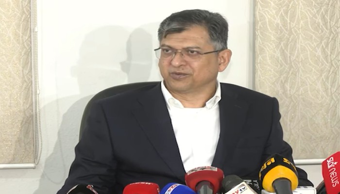 গুলশানকাণ্ডে কোনো উপদেষ্টা জড়িত কিনা, স্পষ্ট হওয়া দরকার: সালাহউদ্দিন আহমদ