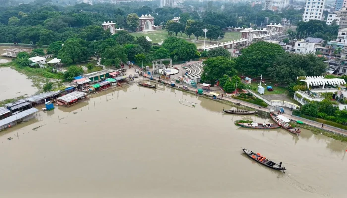 আতঙ্ক আর উৎকণ্ঠায় কাটছে চরবাসীর দিন-রাত