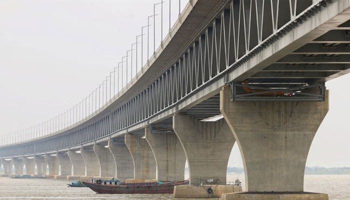 ​পদ্মা সেতু নির্মাণে মোবাইল ফোনে সারচার্জ বিষয়ে রুল জারি