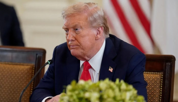 ইউক্রেন যুদ্ধ থামিয়ে বেহেশতে যেতে চান ট্রাম্প