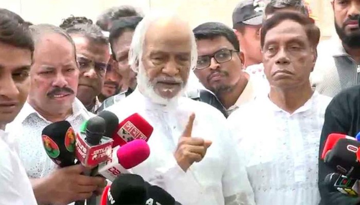 ​জনগণ ভোট দেওয়ার জন্য মুখিয়ে আছে: মঈন খান