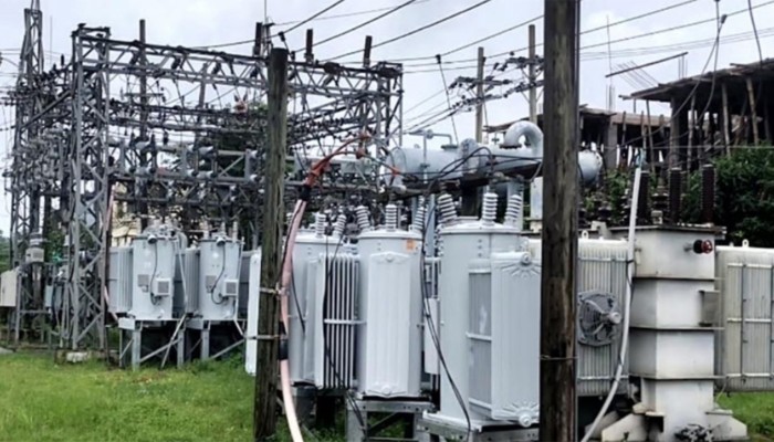 ​সামান্য বাতাসেই থমকে যায় বিদ্যুৎ সরবরাহ