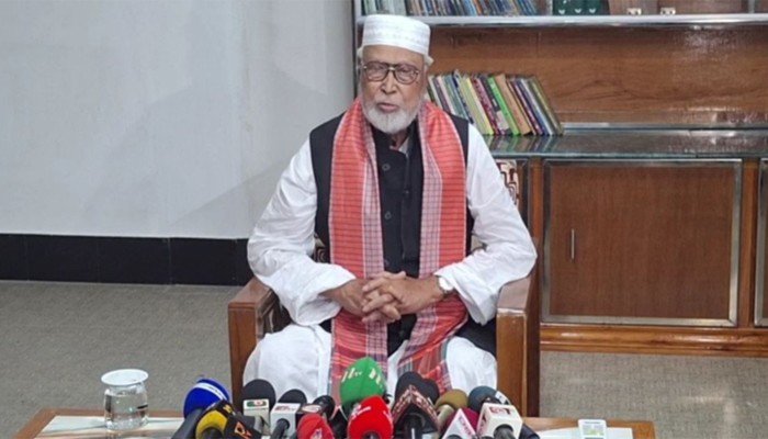 ​আওয়ামী স্বৈরাচারের চেয়ে এই স্বৈরাচার বড় : কাদের সিদ্দিকী