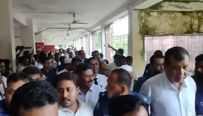 ​বরগুনার ১২ আইনজীবী কারাগারে