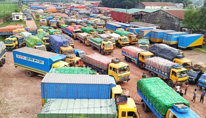 ​হিলি স্থলবন্দর দিয়ে শুল্কমুক্ত ৪৮ হাজার টন চাল আমদানি