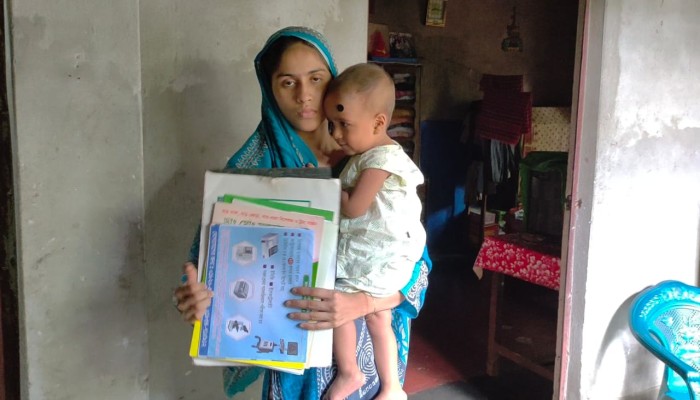 হার্টে ছিদ্র নিয়ে মৃত্যুর সাথে লড়ছে এক বছরের শিশু অয়ন